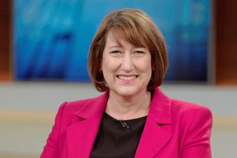 Präsidentin des Automobilverbandes: "Wir müssen auch an Wasserstoff arbeiten" - Hildegard Müller steht seit Anfang vorigen Jahres an der Spitze des Verbandes der Automobilindustrie.