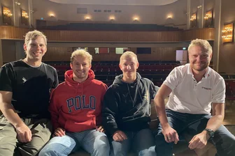 „Preise runter, Stimmung rauf“: Mit diesem Rezept will der Reichenbacher Tefa zurück in die Zukunft - Der Reichenbacher Tennisfasching meldet sich im Neuberinhaus zurück. Das Org-Team-Quartett von links: Severin Zähringer, Moritz Schaller, Justus Schaller und Chris Kummer.