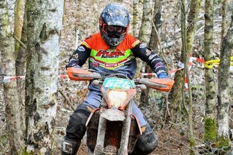 Premiere auf bekannter Piste - Jeremy Nimmrich aus Gelenau hat sich vorgenommen, beim Sprint-Enduro in Neiden stark abzuschneiden.