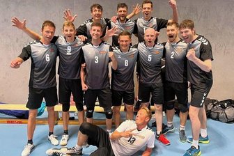 Premiere fast mit Bronze gekrönt - Die Volleyballer des VC Zschopau konnten sich bei der Deutschen Senioren-Meisterschaft auch über Platz 4 freuen.