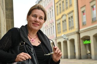 Premiere für französische Kulturtage - Die Sängerin und Gesangslehrerin Valérie Suty lebt seit 23 Jahren in Chemnitz. Nun organisiert sie gemeinsam mit einer Mitstreiterin die 1. Deutsch-Französischen Kulturtage, die vom 30. Juli bis 2. August stattfinden. 