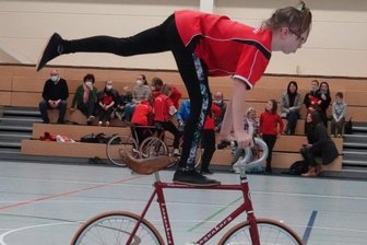 Premiere gegen Probleme - Pia Schindler gehörte beim 1. Lok-Cup am Sonntag in der Sporthalle Mosel zu den Starterinnen des ausrichtenden Zwickauer Vereins.