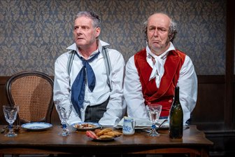 Lenglumé (Dirk Glodde) und Mistingue (Andreas Manz-Kózar): "Was haben wir getan?"