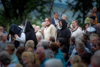 Prinzenraub-Theater in Hartenstein 2026: Termine für Spektakel auf Schlossruine und Ticketverkauf stehen fest - Nach der erfolgreichen Premiere 2025 (Foto) heißt es im Juli 2026 erneut: „Hartenstein spielt Prinzenraub“. Drei Aufführungen sind geplant.