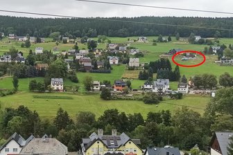 Privathubschrauber überquert Rittersgrün im Tiefflug – Anwohner rätseln - Ein Hubschrauber überquerte am Sonntagabend im Tiefflug den Ort Rittersgrün.