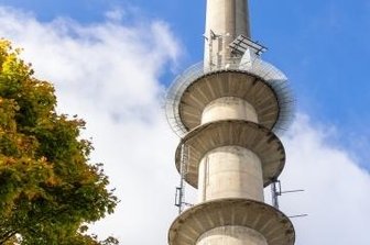 Probleme mit Digitalradio im Erzgebirge: Was sind die Gründe? - Der Funkturm Geyer ist der einzige im Kreis, über den DAB-plus-Signale verbreitet werden.