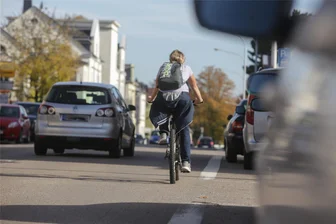 Problemfall Radwege in Limbach-Oberfrohna: Deutscher Fahrrad-Club möchte Meinung der Einwohner hören - Die aktuelle Bürgerbefragung zeigt, dass sich viele Radfahrer in Limbach-Oberfrohna unsicher fühlen.