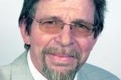 Professor: Kommunen müssen Bürgern ihre Arbeit offenlegen - Ludwig Gramlich            -                Professor für öffentliches Recht