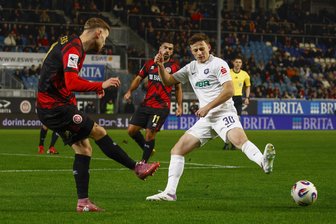 Profi des FC Erzgebirge Aue macht deutlich: „Wir sind in der Verantwortung, Leistung zu bringen“ - Moritz Seiffert (rechts) muss an diesem Sonntag seine alten Mitspieler ärgern.