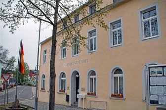 Projekt für Niederbobritzsch: Was wird aus dem Biberplatz? - Das Gemeindeamt von Bobritzsch-Hilbersdorf.