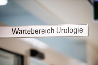 Prostatakrebs in Sachsen: Wie nützlich sind Tastuntersuchungen wirklich? - Hier geht kein Mann gerne hin.