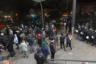 Protest gegen Coronapolitik in Freiberg: Polizei widerspricht Behauptung über Gesetzeslücke für Aufzüge - 