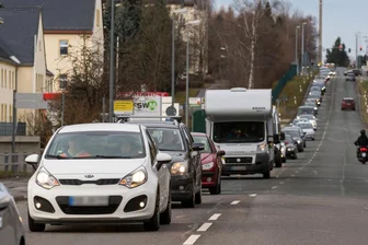 Protestaktionen mit Autos und Kerzen in Marienberg -