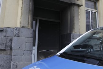 Prozess: Hassrufe vor Roma-Haus - Dieses Haus war der Polizei gut bekannt. Vor einem Jahr brannte es.