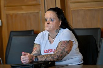 Prozess um angeblich erschlichenes Erbe in Zwickau: Welche Rolle spielte der Ex-Partner der Krankenschwester? - Wegen Urkundenfälschung muss sich eine Zwickauer Krankenschwester vor dem Landgericht verantworten.