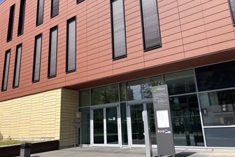 Prozess um Straßen-Western in Chemnitz: Erzgebirger im Mercedes bremst Sattelschlepper aus - Die Gerichtsverhandlung fand im Amtsgericht Chemnitz auf dem Kaßberg statt.