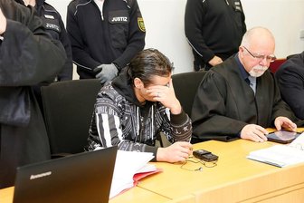 Prozessauftakt: Vier Männer nach Einbruchserie angeklagt - 