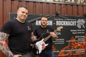 Pub-Betreiber aus dem Erzgebirge plant großes Rockfestival - Veranstalter Tobias Ahrens (l.) und Steve Seidel, Leadsänger der Band Last Rising, freuen sich auf das Projekt Rockfestival in Aue.