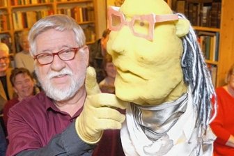 Puppenspieler rettet Aufführung - Heinrich Schulze ist den Theaterfans als "Puppenschulze" bekannt, leitete bis 2010 die Puppentheater-Sparte am Theater Plauen-Zwickau.