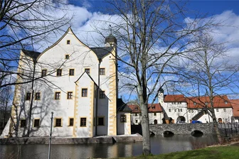 Puppentheater im Wasserschloß: „Pettersson und Findus“ kommt nach Chemnitz - Im Wasserschloß Klaffenbach finden am Sonntag zwei Vorstellungen des Leipziger Theaters „Fingerhut“ statt.