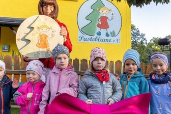 "Pusteblume" erstrahlt in Farbe des Löwenzahns -