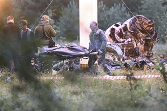Putin bestätigt indirekt Tod Prigoschins - Der russische Söldnerführer Jewgeni Prigoschin ist nach Angaben seines Telegram-Kanals Grey Zone vom Mittwoch tot. Von offizieller Seite steht eine Bestätigung aus. Nach russischen Behördenangaben stand er aber auf der Passagierliste eines abgestürzten Flugzeugs.
