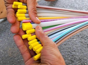 Pyur-Störung in Zwickau: Glasfaserkabel beschädigt - Zwickauer Kunden des Telekommunikations- und Kabelanbieters Pyur, einer Dachmarke des Unternehmens Tele Columbus, sind seit Dienstagnachmittag von einem Ausfall ihres Anschlusses betroffen.