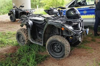 Quad fährt gegen Brückenpfeiler in Deutschenbora: Fahrer schwer verletzt - Ein Quadfahrer ist bei Nossen gegen das Fundament eines Brückenpfeilers der A 4 gefahren und umgekippt.