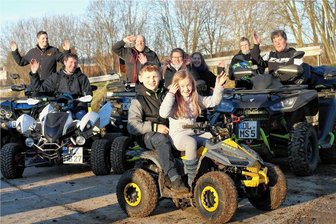 Quadfahrer aus Hartha satteln wieder auf - Marie und Leon (vorn) gehören zum Nachwuchs der Quadrofanten, die das Wintertreffen in Hartha vorbereiten. 