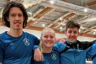 Quartett schneidet durchweg gut ab - Chris Heyber, Magdalena Huhn, Bruno und Nico Heinzel (v. l.) sind erfolgreich in die Hallensaison gestartet.
