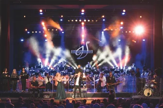 „Queen Classic Night“ mit der Vogtland Philharmonie im Plauener Parktheater - Im Plauener Parktheater ist am Samstag die Queen Classic Night mit der Vogtland Philharmonie zu erleben.