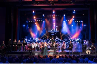 Queen Classic Night unter freiem Himmel in Reichenbach - Die Queen Classic Night, hier in der Vogtlandhalle Greiz, kommt jetzt nach Reichenbach.