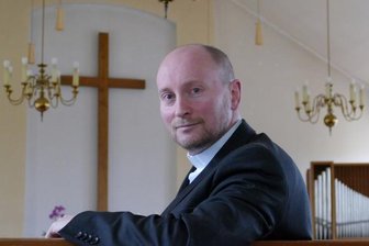Quereinsteiger will alte Botschaften neu vermitteln - Als Pastor ist Michael Wetzel für die Kirchgemeinden Geyer, Herold, Drebach, Venusberg, Weißbach und Dittersdorf zuständig. 