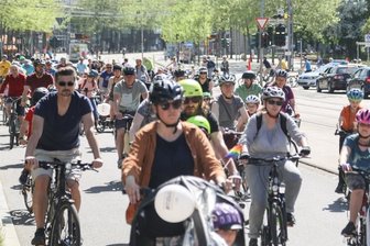 Rad-Demo mit Kind und Kegel - 
