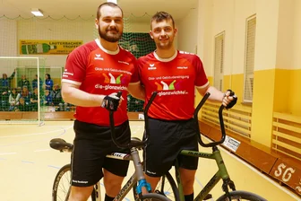 Radball: Zwei erzgebirgische Teams verabschieden sich aus der 2. Bundesliga - Ronny Dornberger (links) und Philipp Vogel spielten zwei Jahre lang in der 2. Bundesliga.