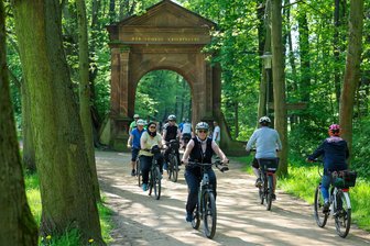 Radlerfrühling in Waldenburg am 1. Mai: Ein Jubiläum ohne besonderes Bonbon - Tausende Teilnehmer radeln am 1. Mai durch das Muldental. Die Strecke führt auch durch den Grünfelder Park in Waldenburg.