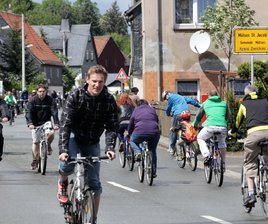 Mehrere tausend Radler finden normalerweise beim Radlersonntag den Weg in den Mülsengrund.