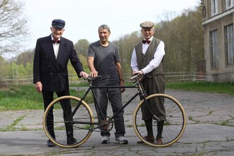 Radsport-Legende eröffnet Sportabzeichen-Tag in Niederwiesa - Dieter Wiedemann (M.), hier mit Andreas Liebscher (r.) und Dieter Sommerschuh, startet am Freitag den Sportabzeichen-Tag in Niederwiesa.
