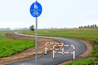 Radweg an der B 169 in Hainichen: Die erste Trasse ist fertig - Am Ortseingang Falkenau beginnt der Radweg zur Gartenstadt in Hainichen, der nun offiziell freigegeben ist.