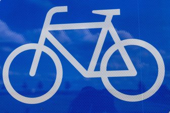 Radweg entsteht zwischen Rodewisch und Rützengrüner Höhe: Ab wann wird er nutzbar sein? - Entlang der Kreisstraße zwischen Rodewisch und Rützengrün entsteht 2026 ein Radweg.