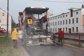 Radweg in Kirchberg asphaltiert - 