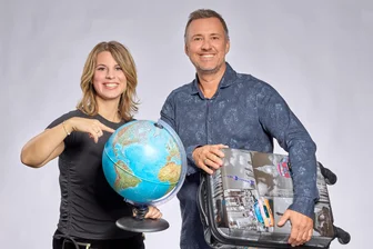 Rätsel um Promis: Dorfclub Silberstraße spielt beim Radio-Gewinnspiel um 2500 Euro - Die Frühmoderatoren des MDR-Sachsenradio Elena Pelzer und Silvio Zschage.