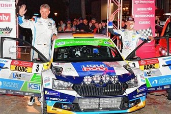 Rallye-Ass bekommt sein Heimspiel zurück - Gute Erinnerungen: Als die Sachsen-Rallye 2021 letztmals im Kalender der Deutschen Rallyemeisterschaft stand, triumphierte Lokalmatador Julius Tannert (rechts) mit Co-Pilot Helmar Hinneberg.