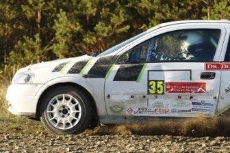 Rallye-Asse fahren in der Region um Meistertitel - 