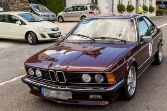 Rallye durch die Region - Dieser BMW 635 CSi hat bereits 38 Jahre auf dem Buckel. 