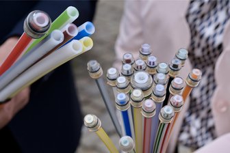 Rasches Internet in Crimmitschau und Neukirchen: Geförderter Ausbau verschiebt sich um Monate - Der Start für den geförderten Breitbandausbau in Crimmitschau und Neukirchen/Pleiße verzögert sich um Monate.