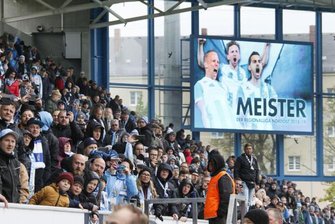 Rassismusvorwurf: Umstrittene Gesänge in der CFC-Loge - Am 4. Mai konnte der Chemnitzer FC vorzeitig den sportlichen Aufstieg feiern.