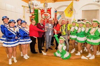 Rathaus fest in Narrenhand -