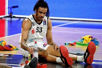Ratlos in Bamberg: Niners Chemnitz kassieren sechste Niederlage in Folge - Kevin Yebo war auch in Bamberg wieder der einzige Niners-Spieler, der sich wehrte - und dann doch frustriert war.