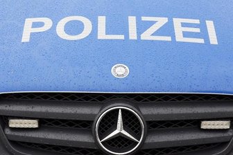 Raubüberfall auf Kurhaus-Apotheke: Frau mit Beil bedroht - 